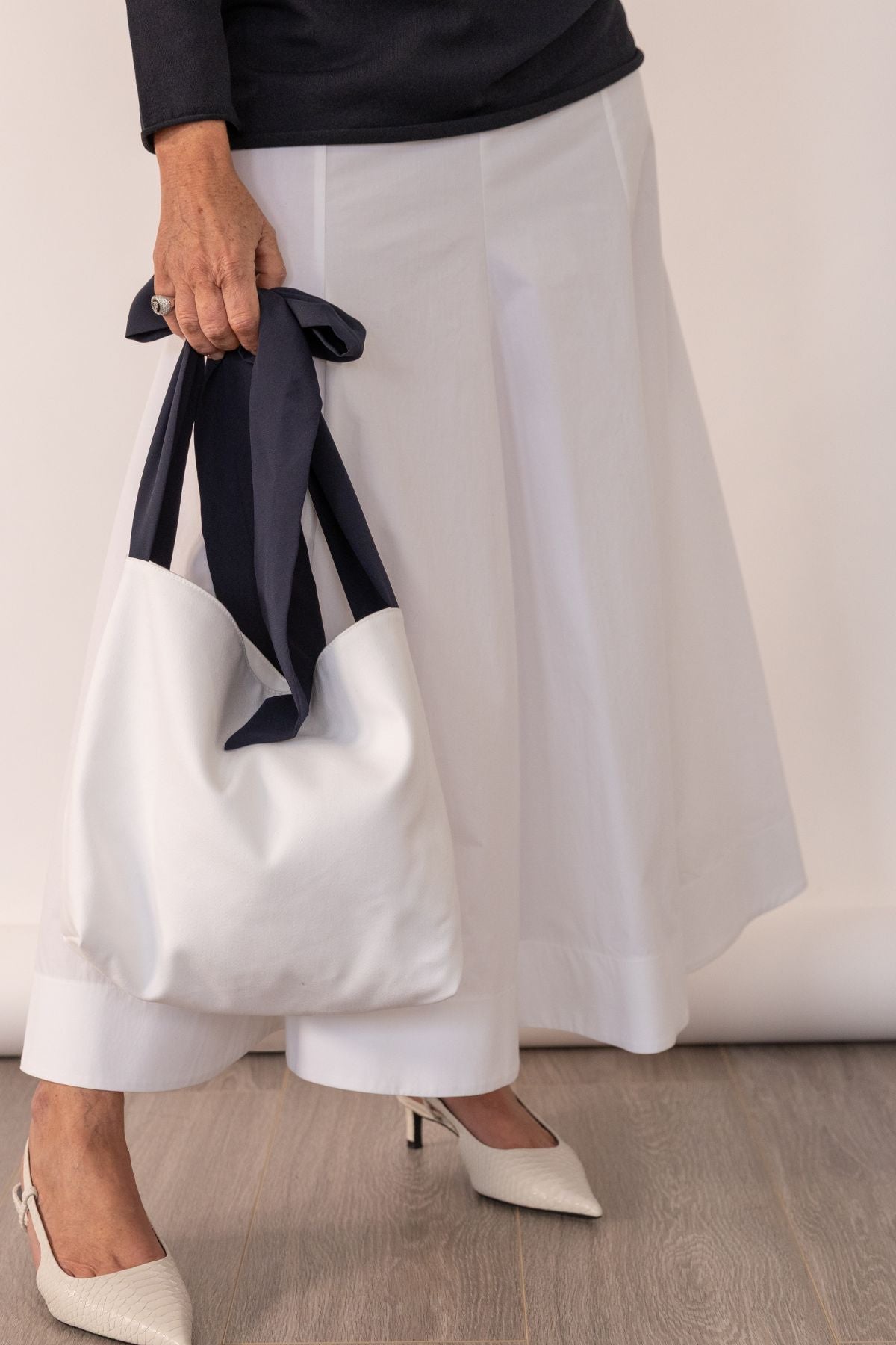 Borsa Shopping in Tela - GNGB