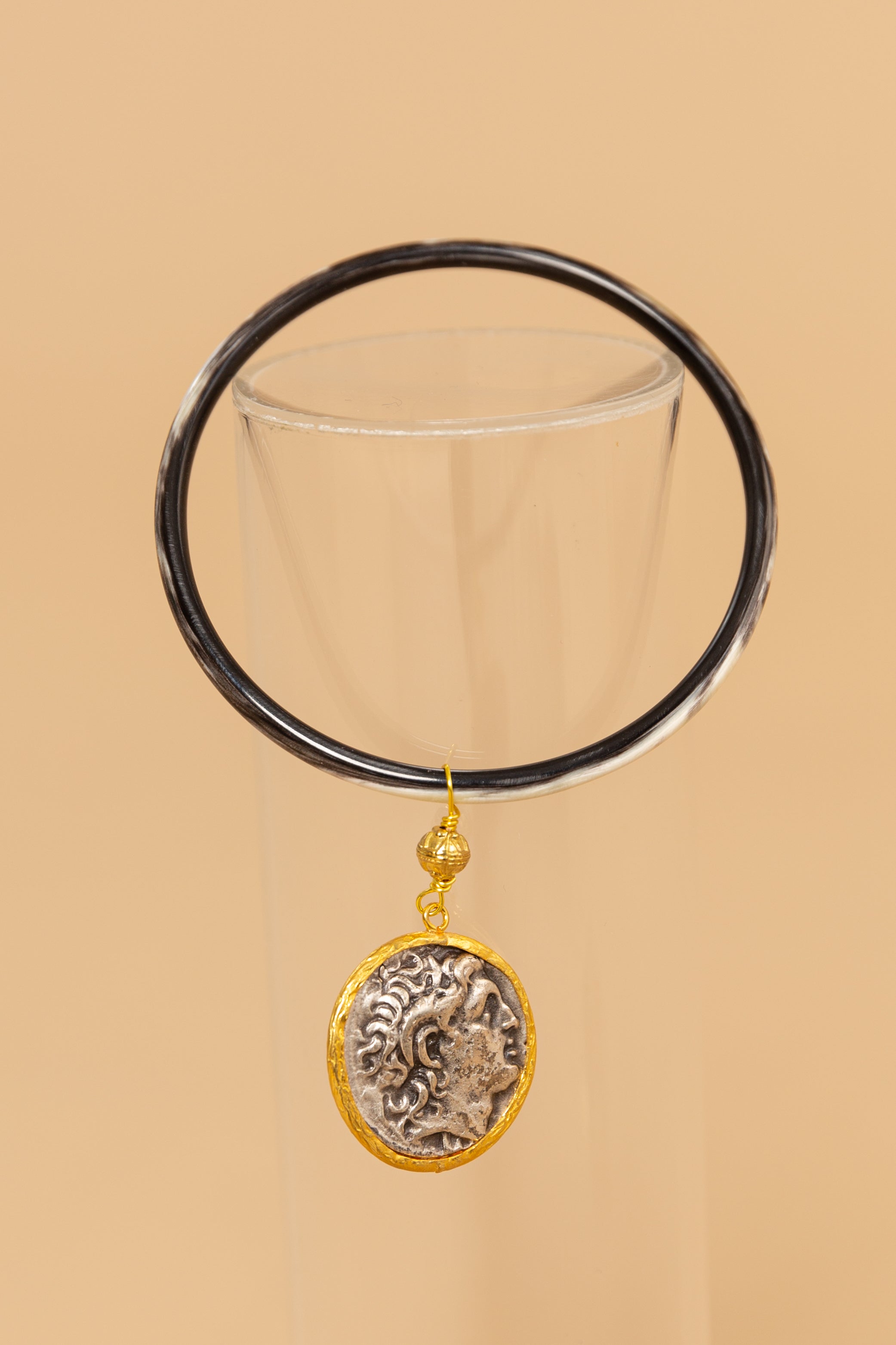 BRACCIALE CON PENDENTE MONETA VINTAGE - GNGB