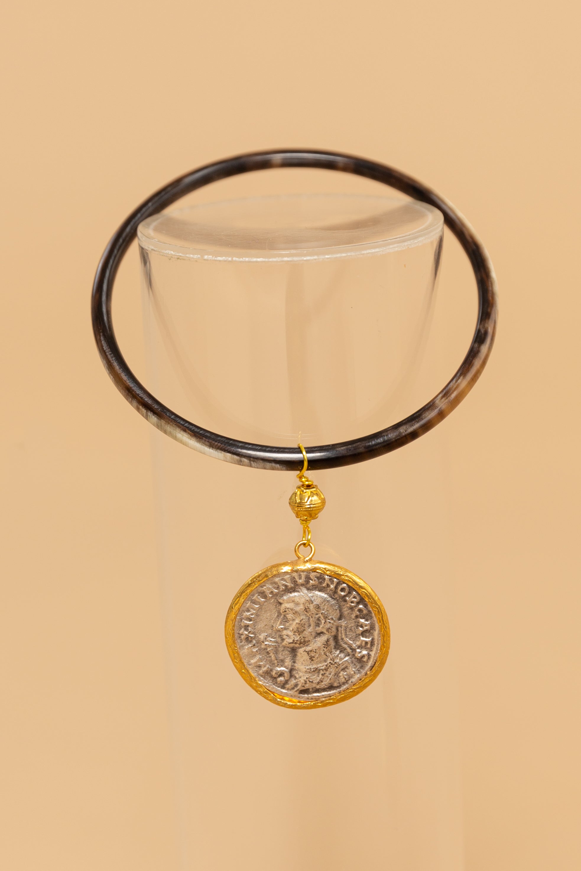 BRACCIALE CON PENDENTE MONETA VINTAGE - GNGB